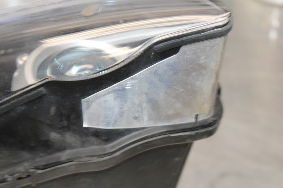 04-05 YAMAHA YZF R1 FRONT RIGHT HEADLIGHT HEAD LIGHT LAMP BB173