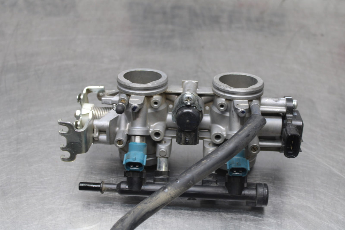 23-24 YAMAHA MT-07 MAIN FUEL INJECTORS / THROTTLE BODIES BB927