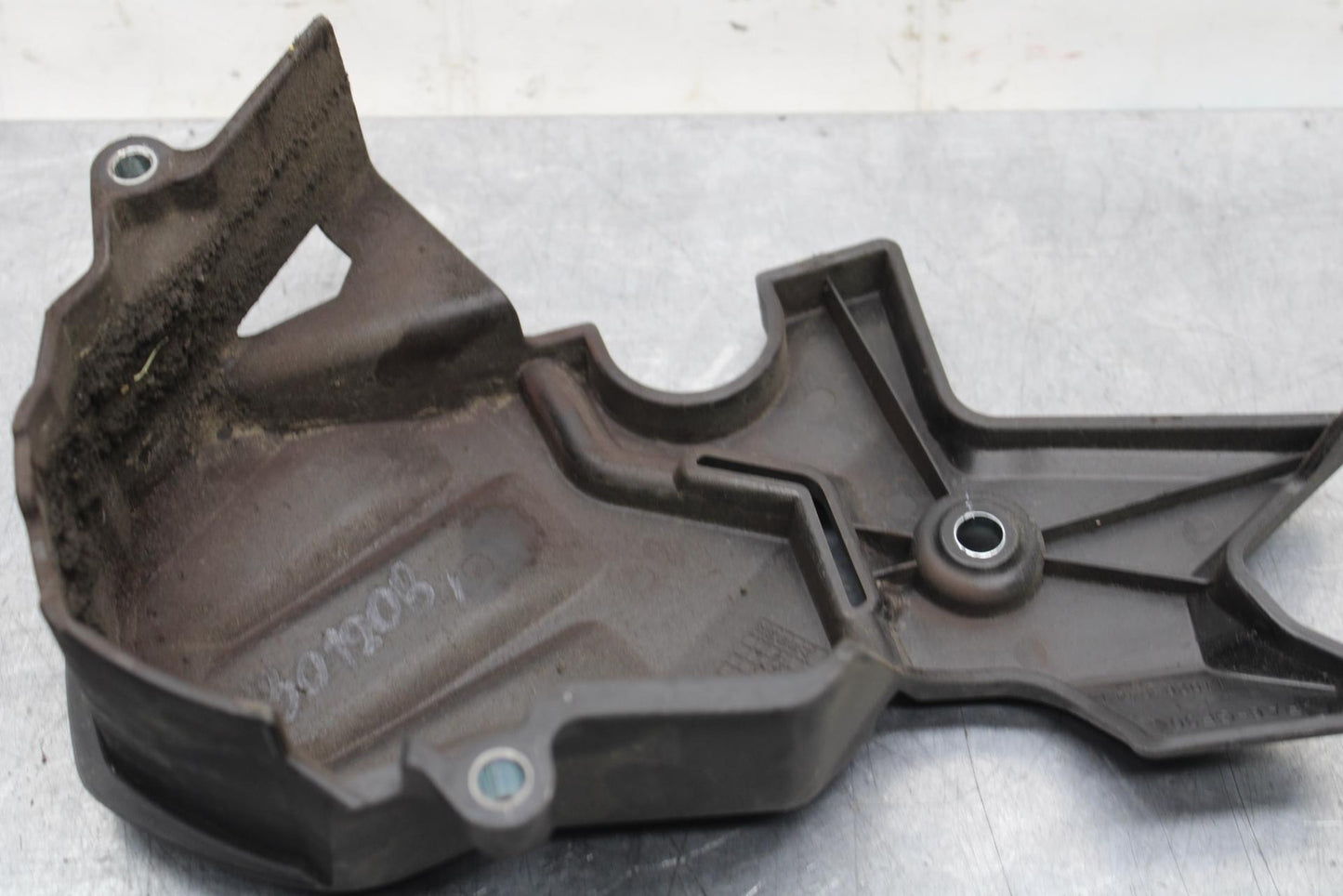 19-22 KAWASAKI Z400 ENGINE SPROCKET COVER BB586