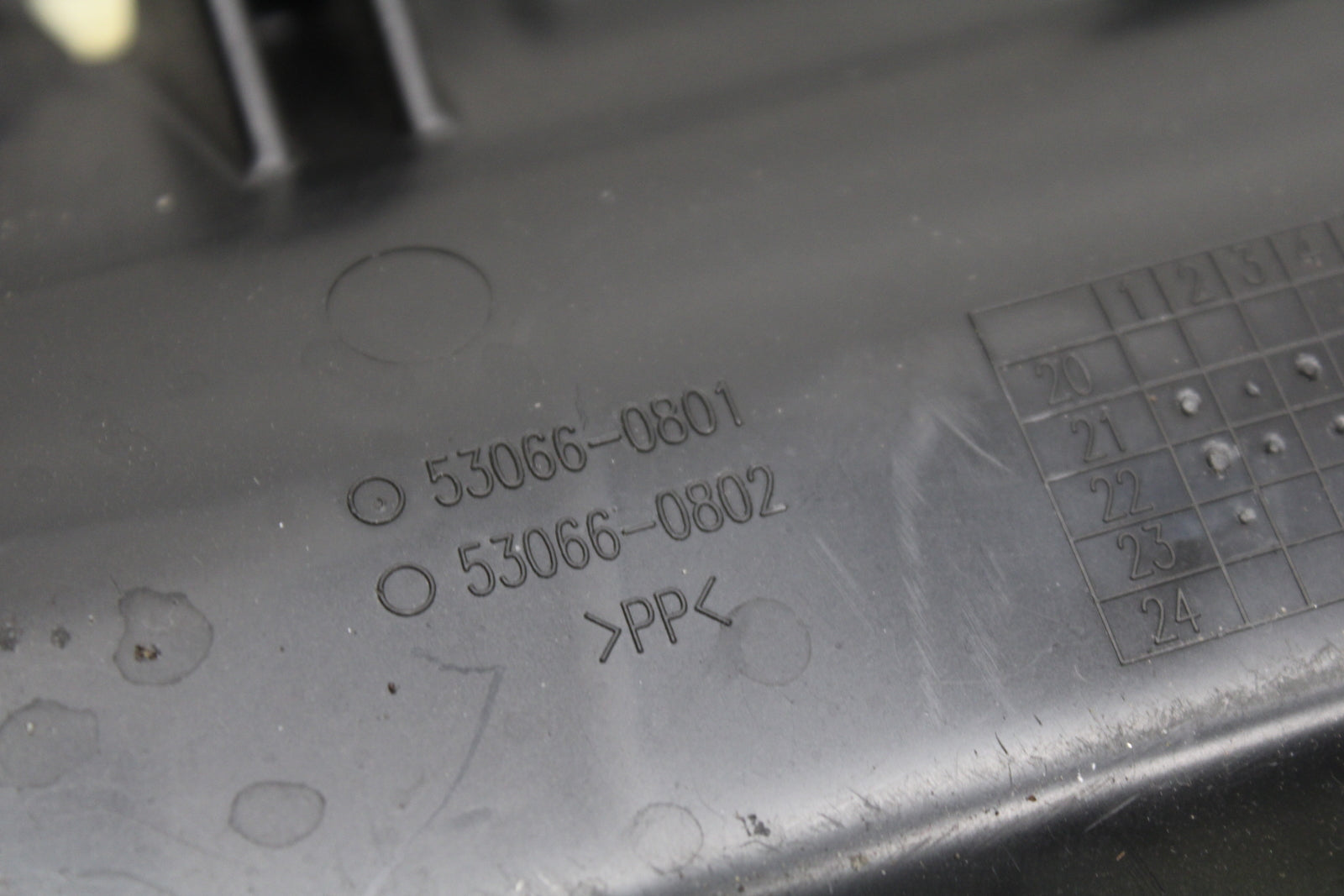 18-23 KAWASAKI NINJA 400 FRONT DRIVERS SEAT PAD SADDLE PILLION BB660