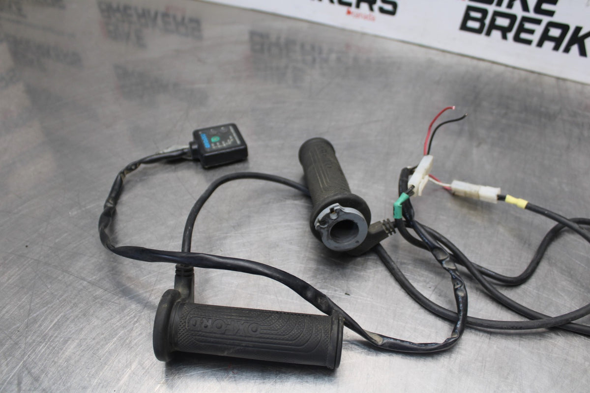 09 KAWASAKI CONCOURS 14 ZG1400B RIGHT THROTTLE GRIP/ HEAT GRIPS BB875