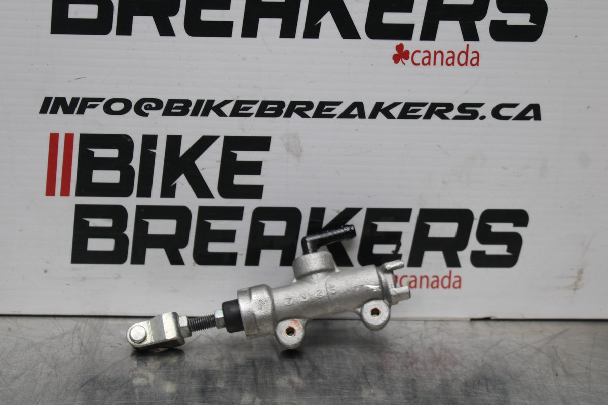 08-10 SUZUKI GSXR 600 REAR BACK BRAKE MASTER CYLINDER BB765
