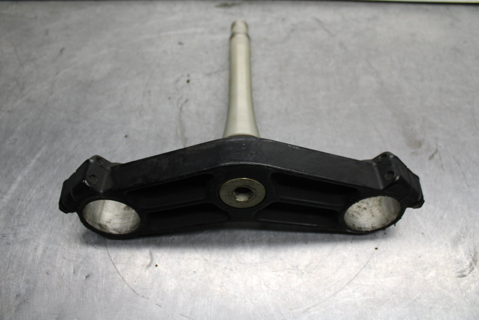 00-02 KAWASAKI NINJA ZX6R FRONT FORKS CLAMP LOWER TRIPLE TREE STEM BB750