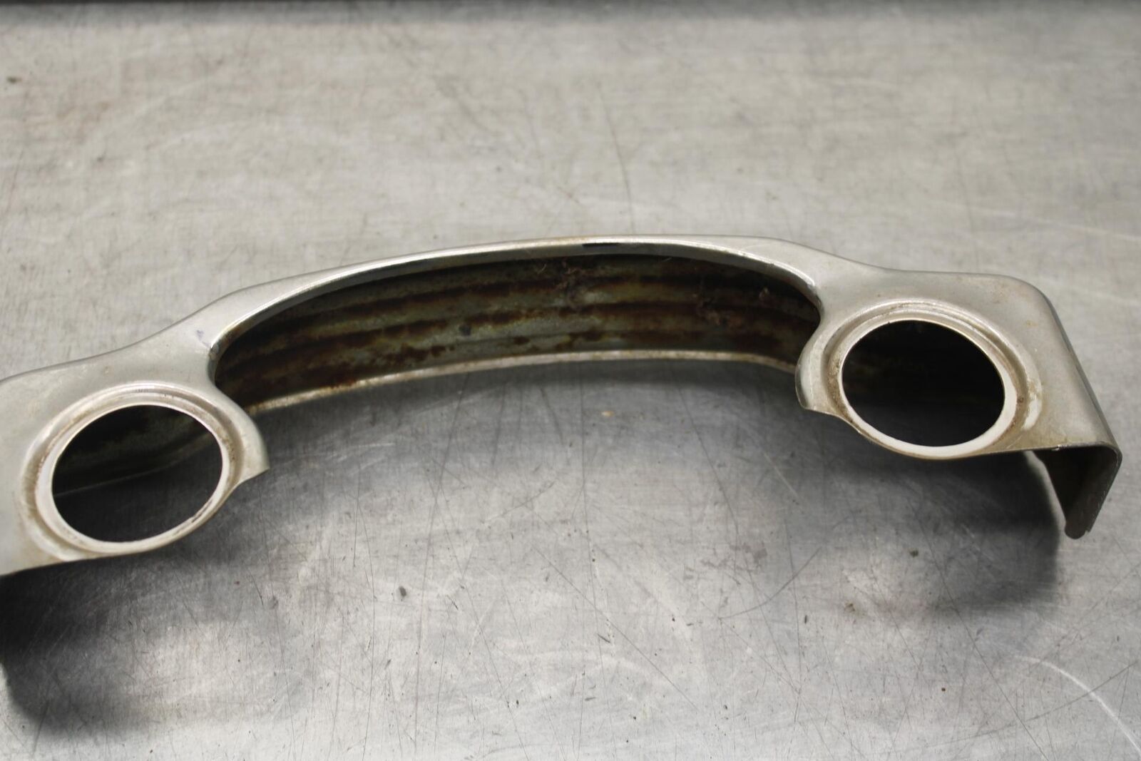 80-83 SUZUKI GS750E LOWER TRIPLE STEM COVER TRIM BB82