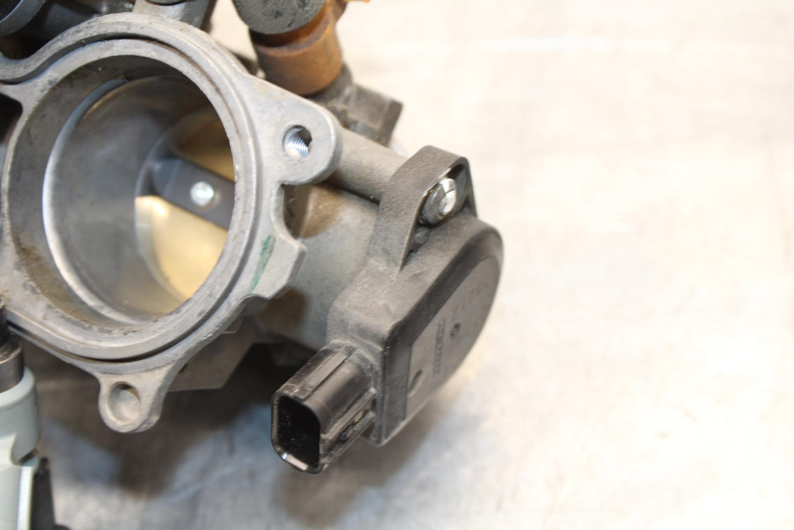 2007 Honda CBR600RR MAIN FUEL INJECTORS / THROTTLE BODIES 16400-MFJ-L01 BB596
