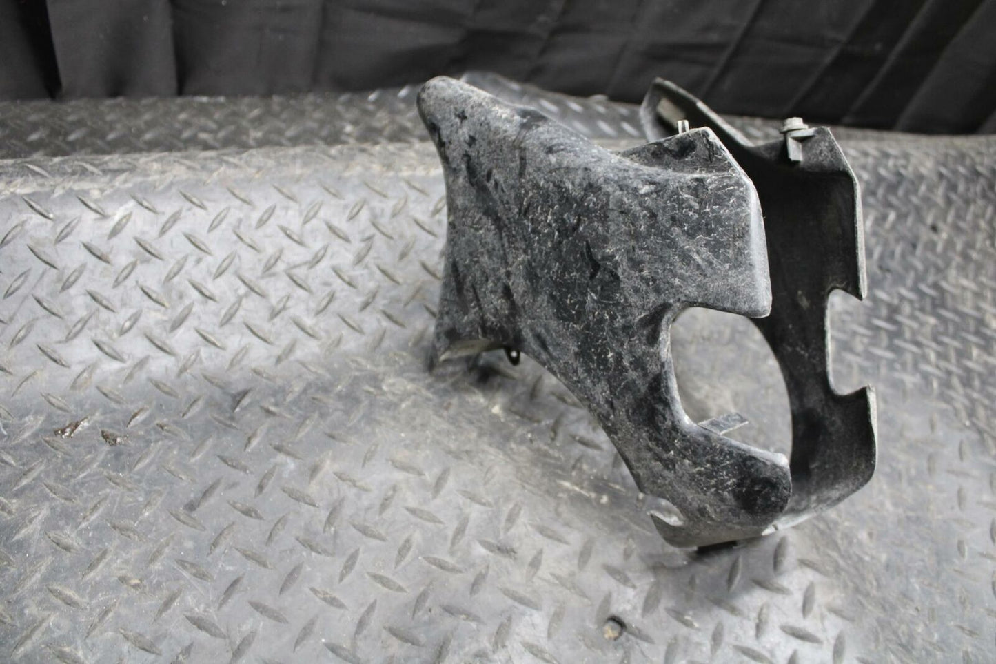 03-05 HONDA SHADOW CLASSIC 750 FRAME COVER COWL BB229