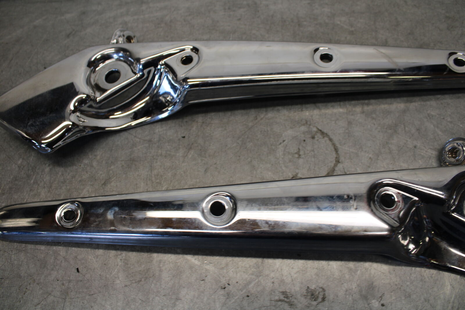 2008 Honda VTX1300C REAR BACK FENDER SUPPORT FRAME SUBFRAME bb673