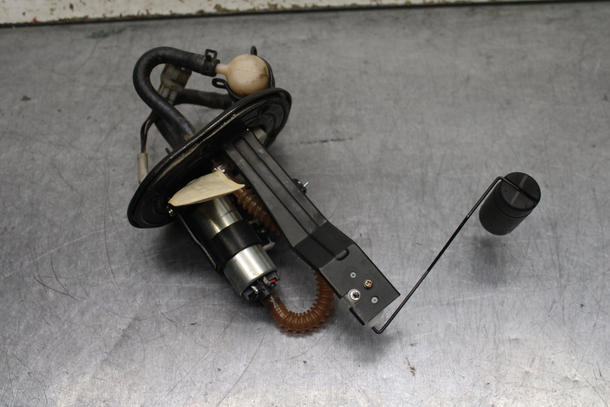 13-16 KTM 390 DUKE FUEL PUMP GAS PETROL SENDER UNIT BB748