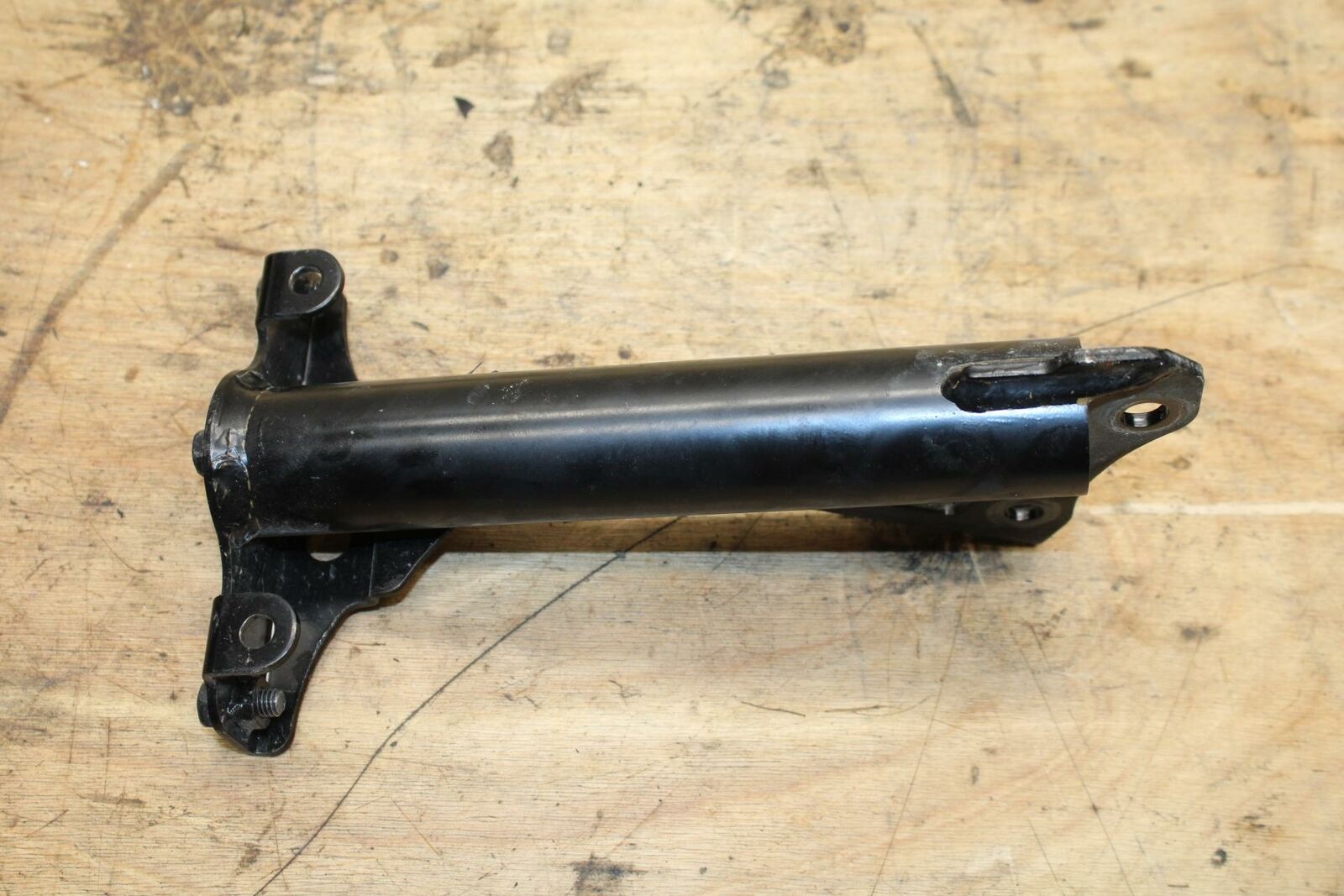 09-10 KAWASAKI ER-6N UPPER FAIRING MIRROR GAUGES STAY BRACKET BB325