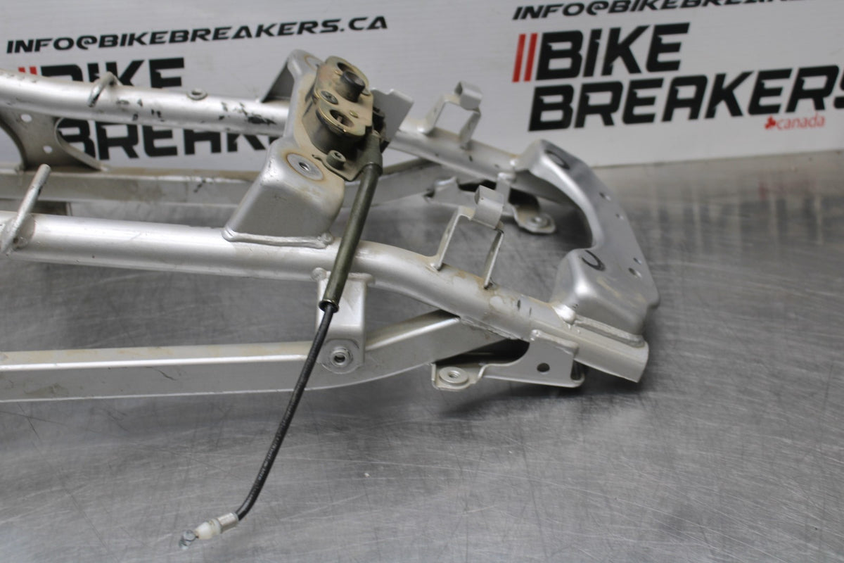 03-05 SUZUKI SV1000 REAR SUBFRAME BACK SUB FRAME BB405
