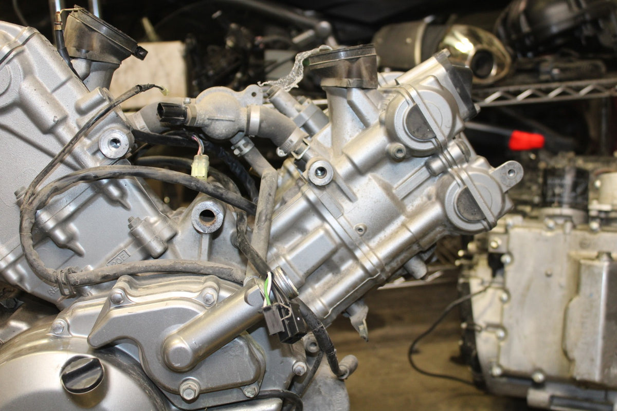 06 SUZUKI SV650S ENGINE MOTOR BB783
