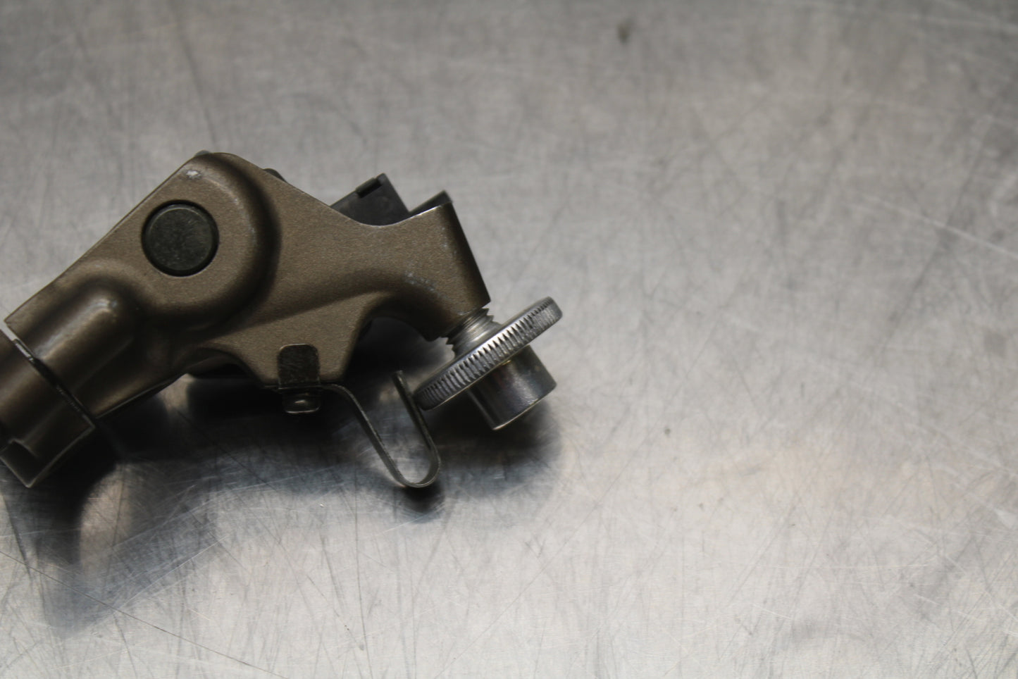 04-05 KAWASAKI NINJA ZX10R CLUTCH LEVER PERCH MOUNT BRACKET BB163