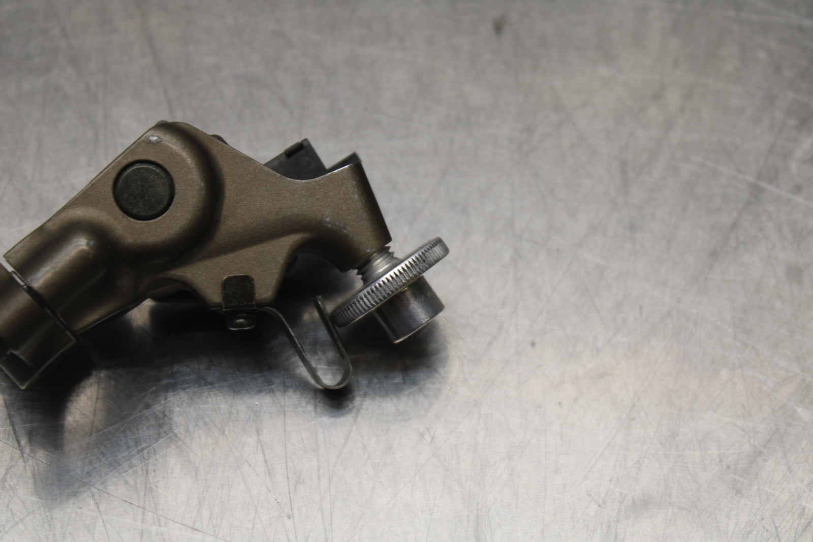 04-05 KAWASAKI NINJA ZX10R CLUTCH LEVER PERCH MOUNT BRACKET BB163