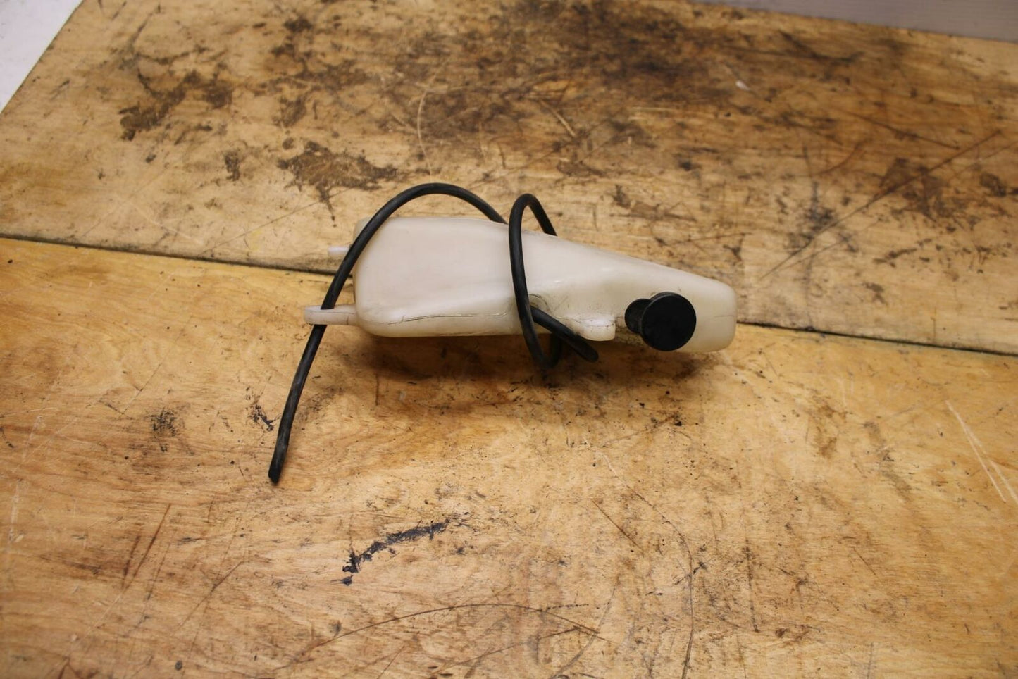 91-93 YAMAHA FZR1000 COOLANT WATER TANK RESERVOIR BOTTLE BB339