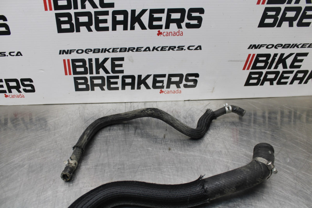 08-10 SUZUKI GSXR 600 RADIATOR HOSES ENGINE COOLANT WATER PIPES HOSE BB765