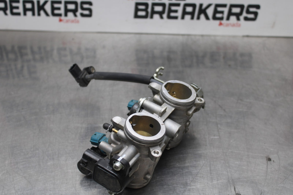 14-17 YAMAHA FZ07 MAIN FUEL INJECTORS / THROTTLE BODIES BB766