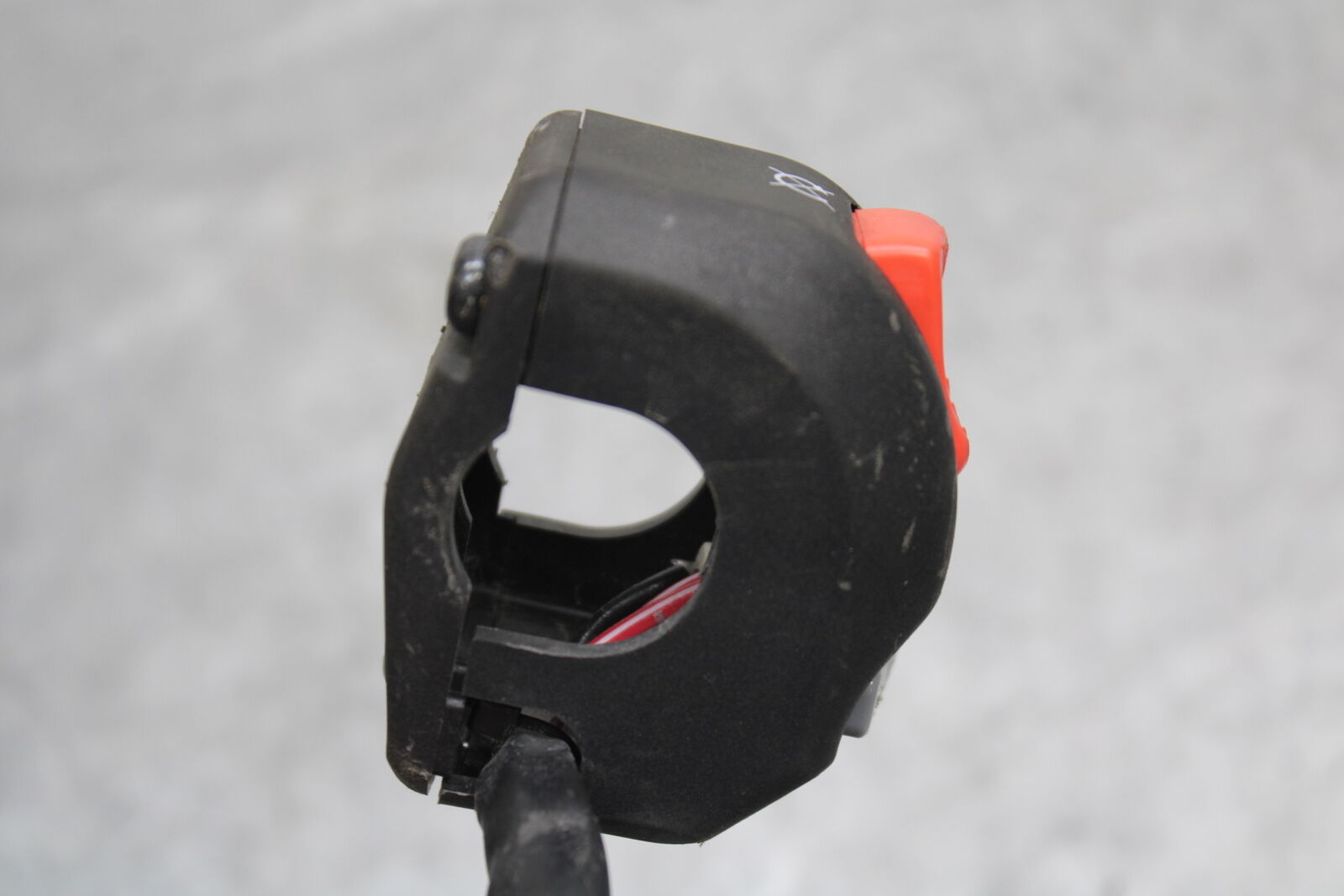 13-18 KAWASAKI NINJA ZX6R RIGHT CLIP ON HANDLE KILL OFF START SWITCH BB666