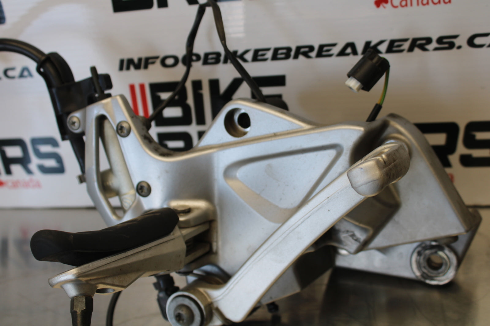 06-12 BMW F800ST RIGHT REARSET REAR SET DRIVER FOOT PEG REST STOP BB144