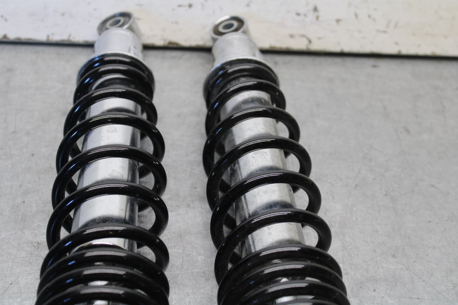 19-21 TRIUMPH SPEED TWIN 1200 REAR BACK SHOCK ABSORBER T2050599 BB653