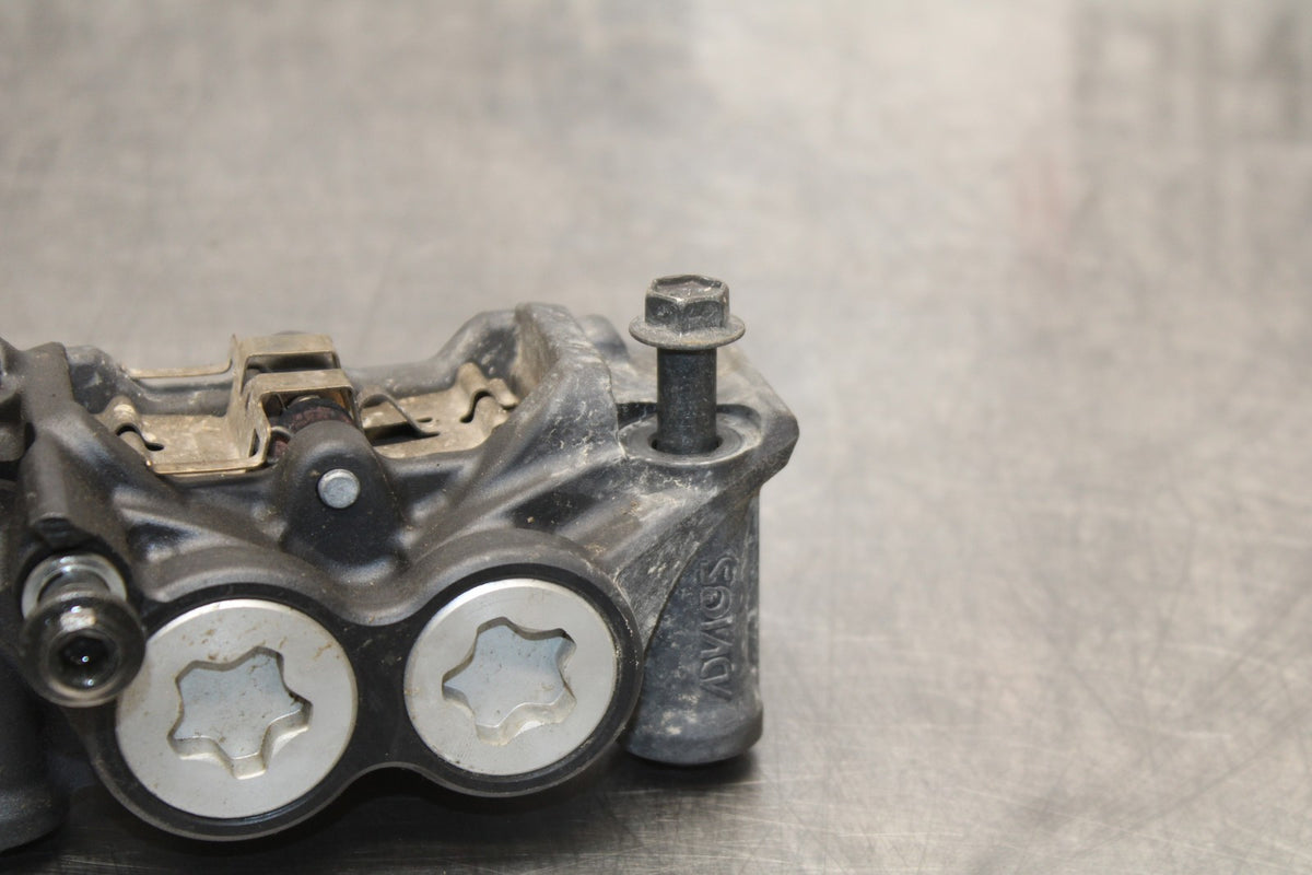 22-25 YAMAHA YZF R7 RIGHT LEFT FRONT BRAKE CALIPER SET PAIR CALIPERS BB176