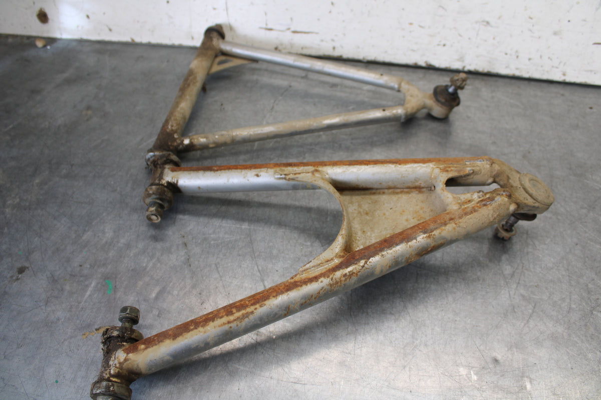 01-05 YAMAHA RAPTOR 660R FRONT LOWER UPPER LEFT CONTROL A ARMS  BB695