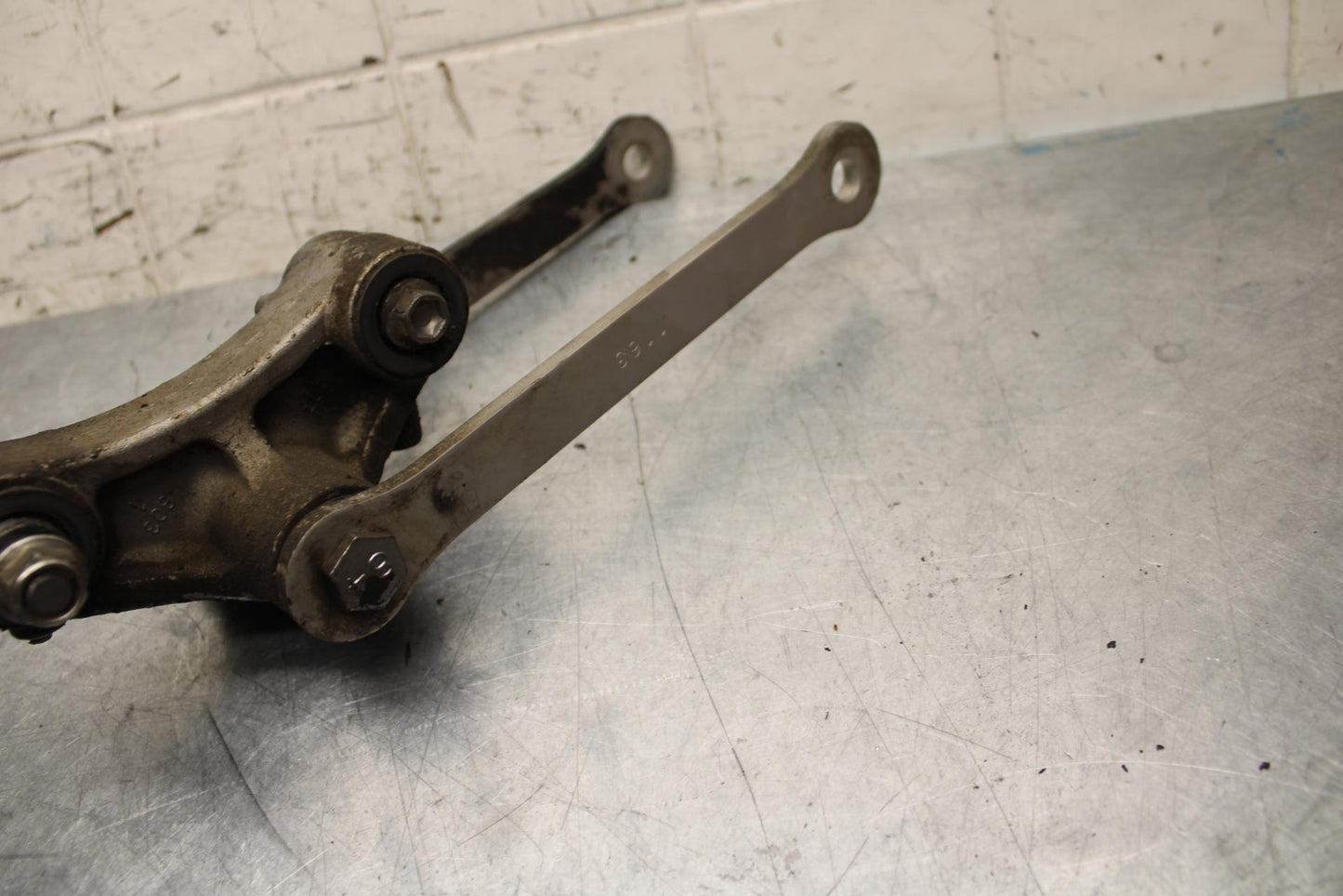 2003 Kawasaki Ninja ZX6RR ZX600K REAR DOGBONE SHOCK LINKAGE LINK BB66
