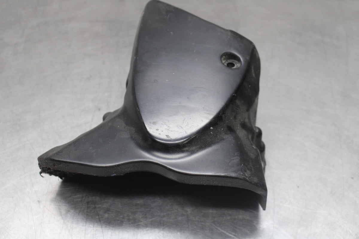 23 KAWASAKI Z900RS ENGINE SPROCKET COVER BB935
