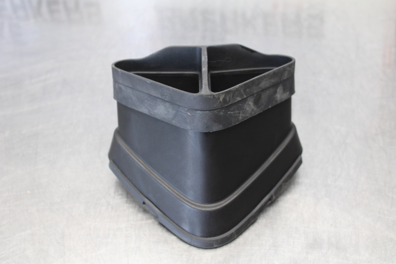 23-24 KAWASAKI NINJA ZX14R NEW!! RAM AIR INTAKE TUBE DUCT BB169