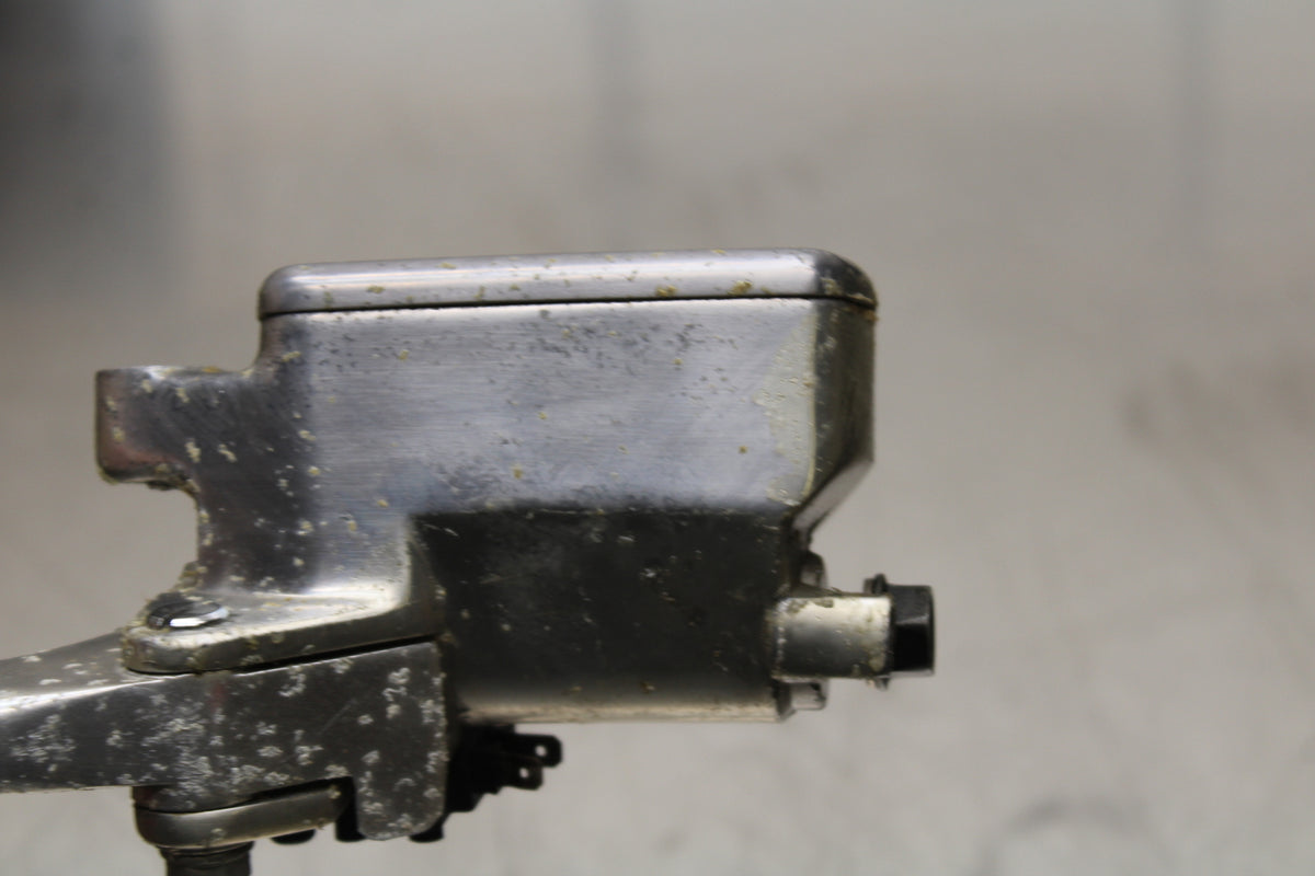 03-05 HONDA SHADOW CLASSIC 750 FRONT BRAKE MASTER CYLINDER BB139
