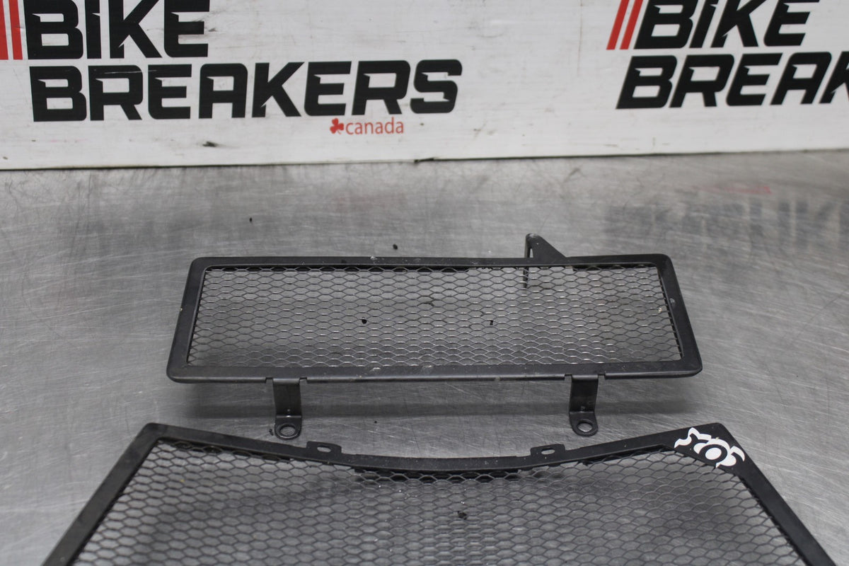 07-08 SUZUKI GSXR1000 ENGINE RADIATOR OIL COOLER GUARD COVER BB944