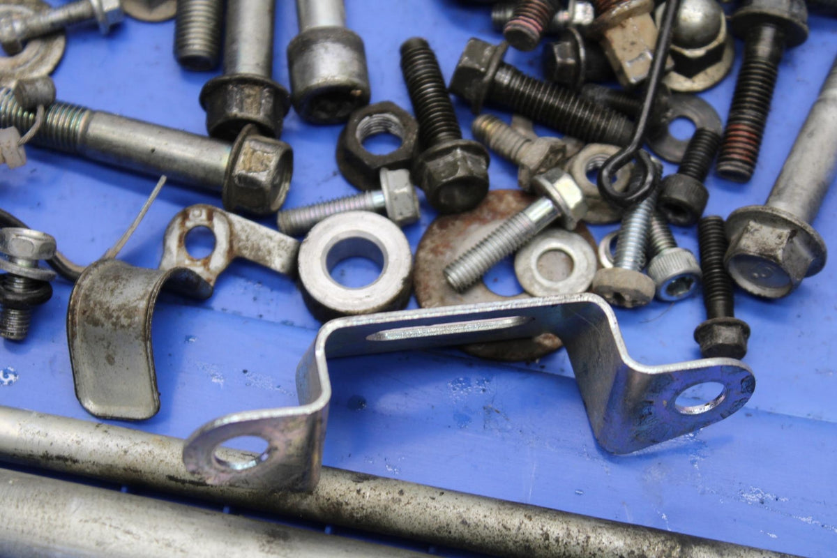 2006 Honda CBR600F4i MISCELLANEOUS BOLTS AND HARDWARE BB567