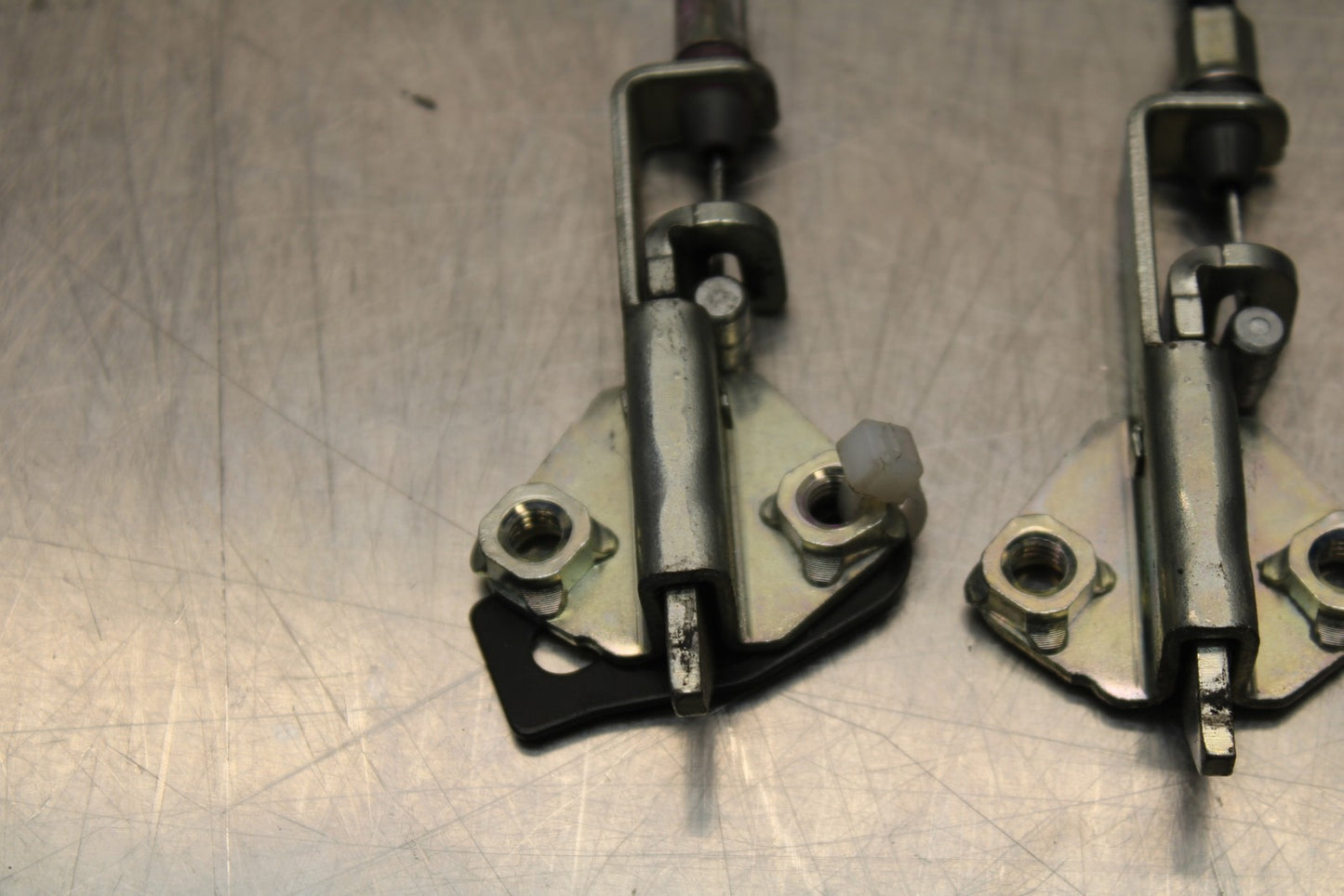 21-23 KAWASAKI NINJA ZX6R REAR PASSENGER SEAT LATCH LOCK ASSEMBLY BB179