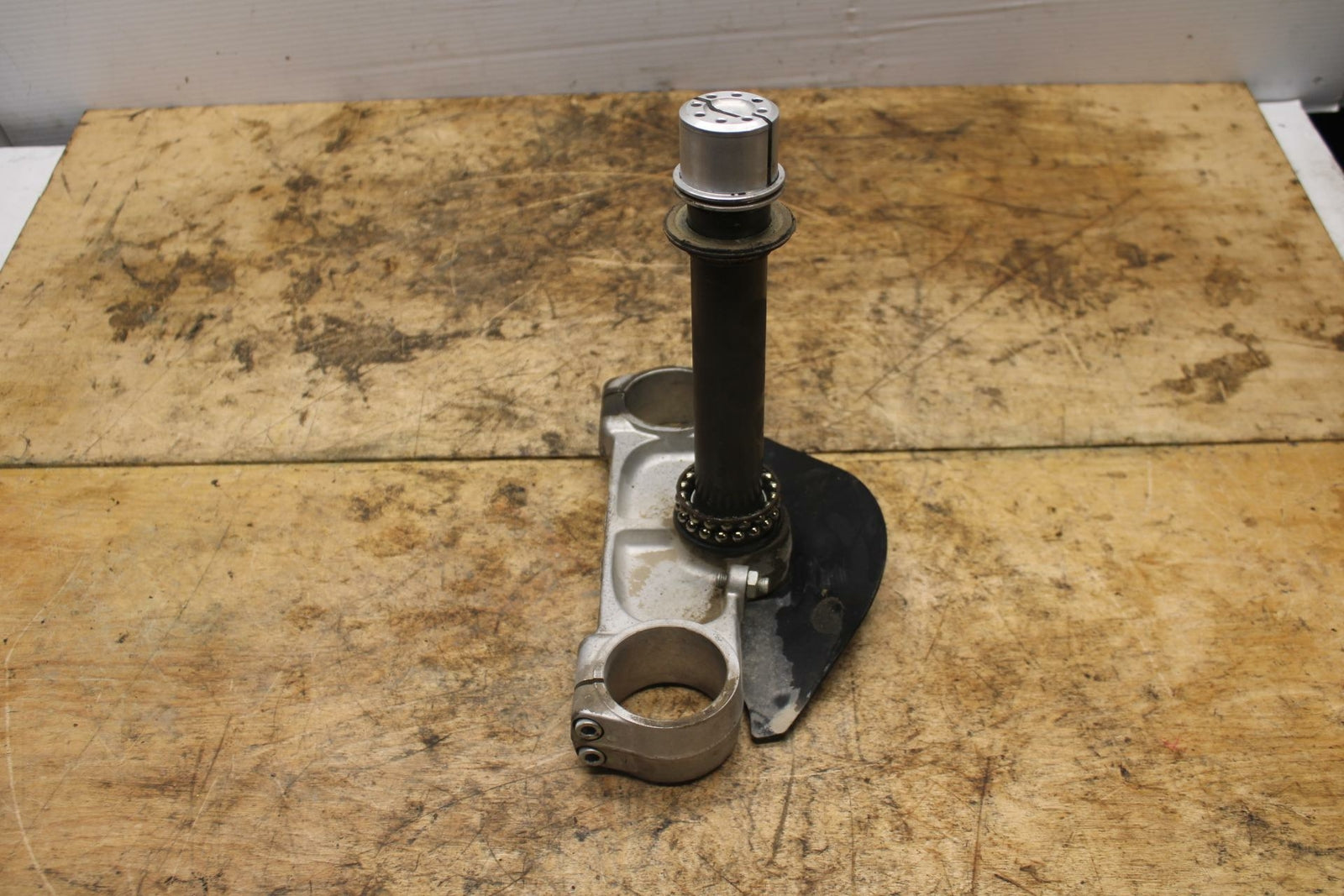 04-07 DUCATI ST3 FRONT FORKS CLAMP LOWER TRIPLE TREE STEM BB347