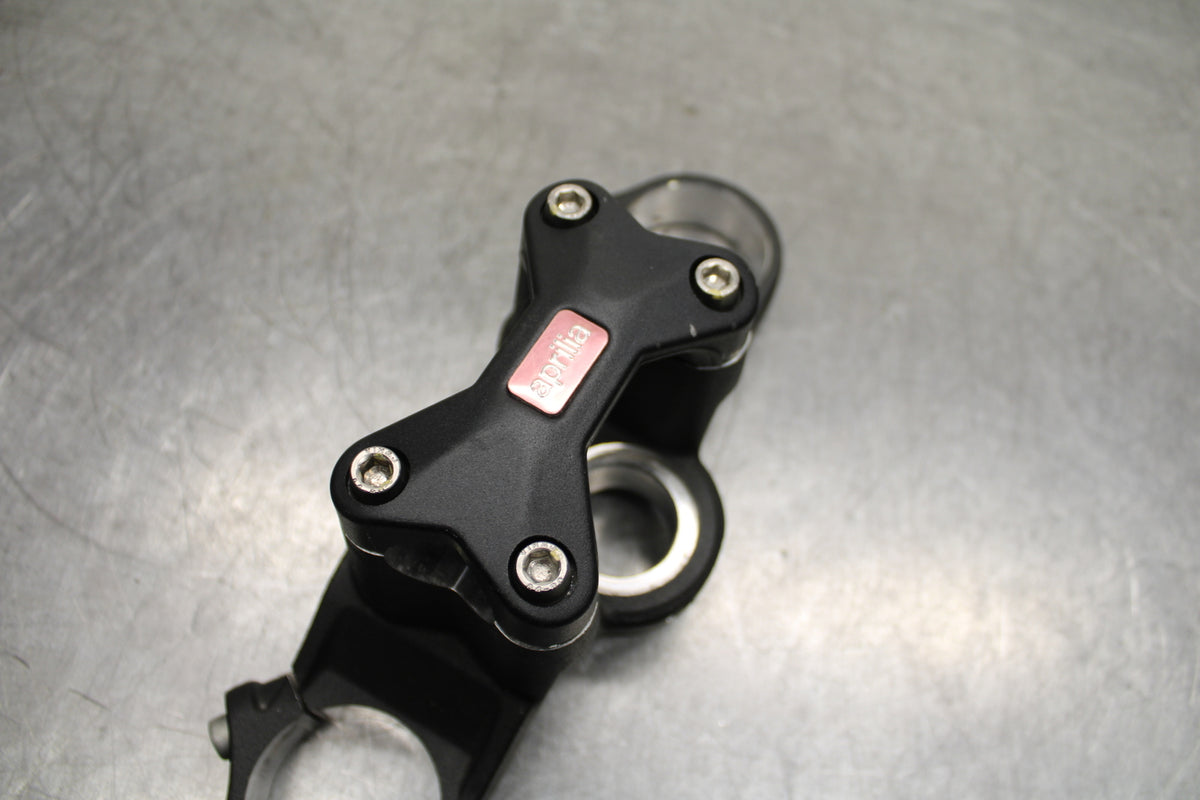 21-24 APRILIA TUONO 660 FACTORY FORKS UPPER TRIPLE TREE CLAMP BB733