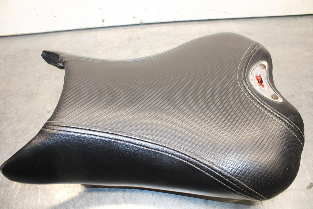 06-07 SUZUKI GSXR750 AFTERMARKET FRONT DRIVERS SEAT PAD SADDLE  BB613