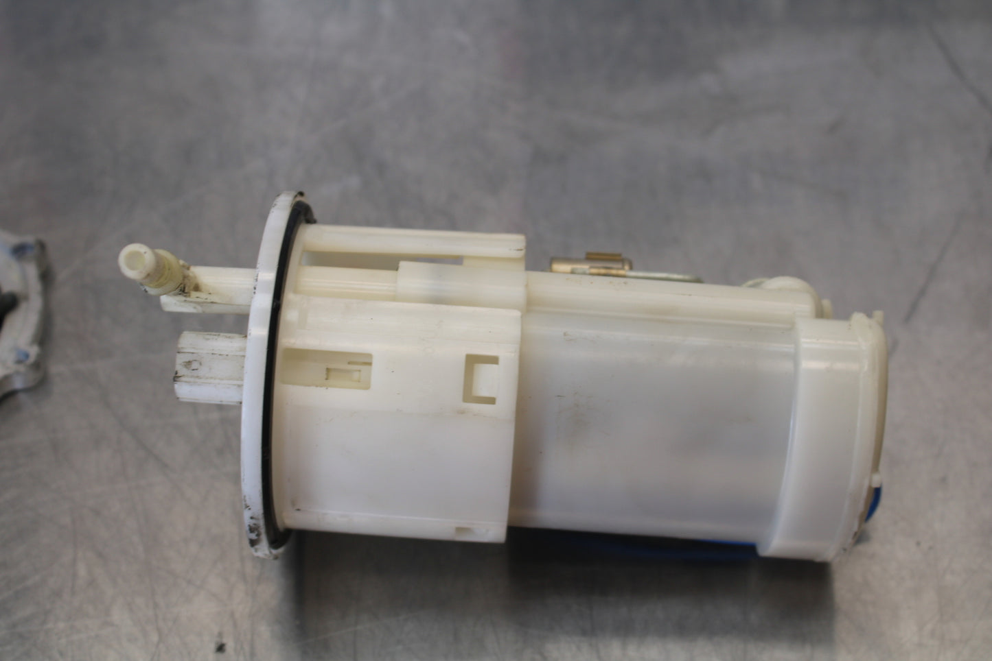 07-08 YAMAHA YZF R1 FUEL PUMP GAS PETROL SENDER UNIT BB160