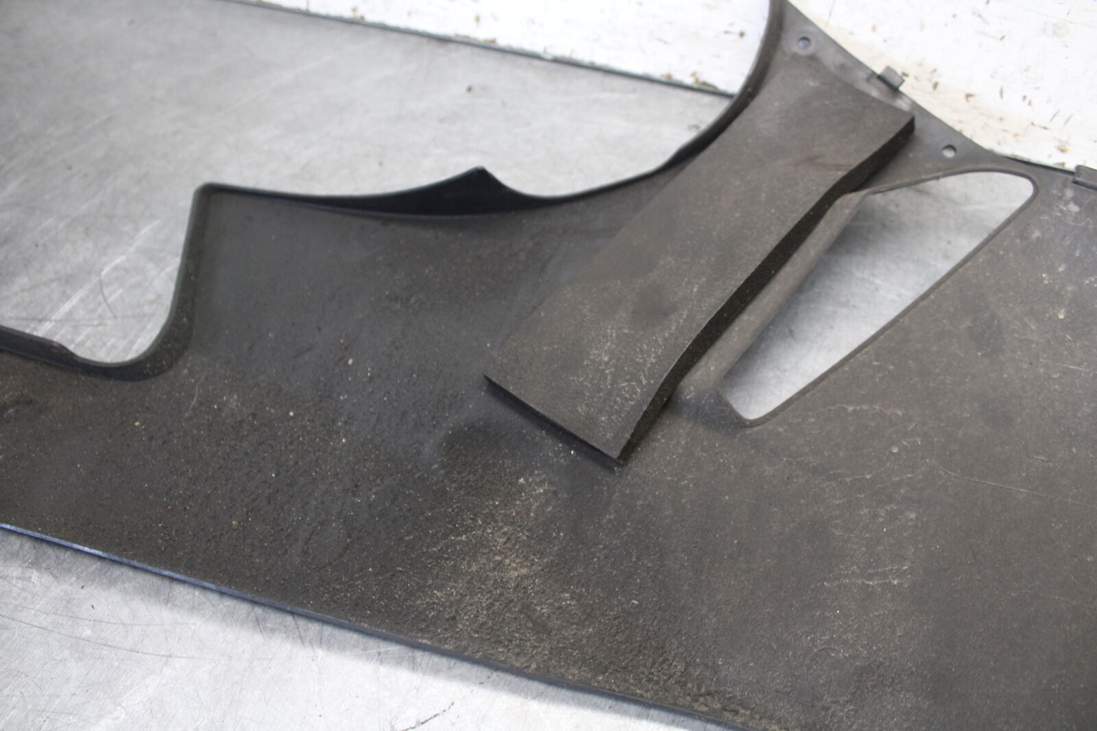 09-12 KAWASAKI NINJA ZX6R LEFT LOWER BOTTOM BELLY SIDE FAIRING COWL BB698