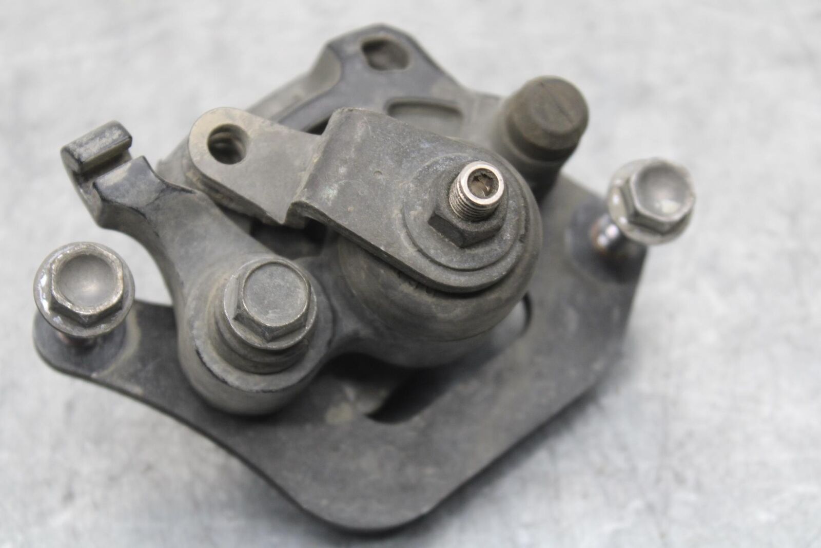 17 HONDA CRF1000LD AFRICA TWIN DCT ABS REAR BACK BRAKE CALIPER W MOUNT BB97