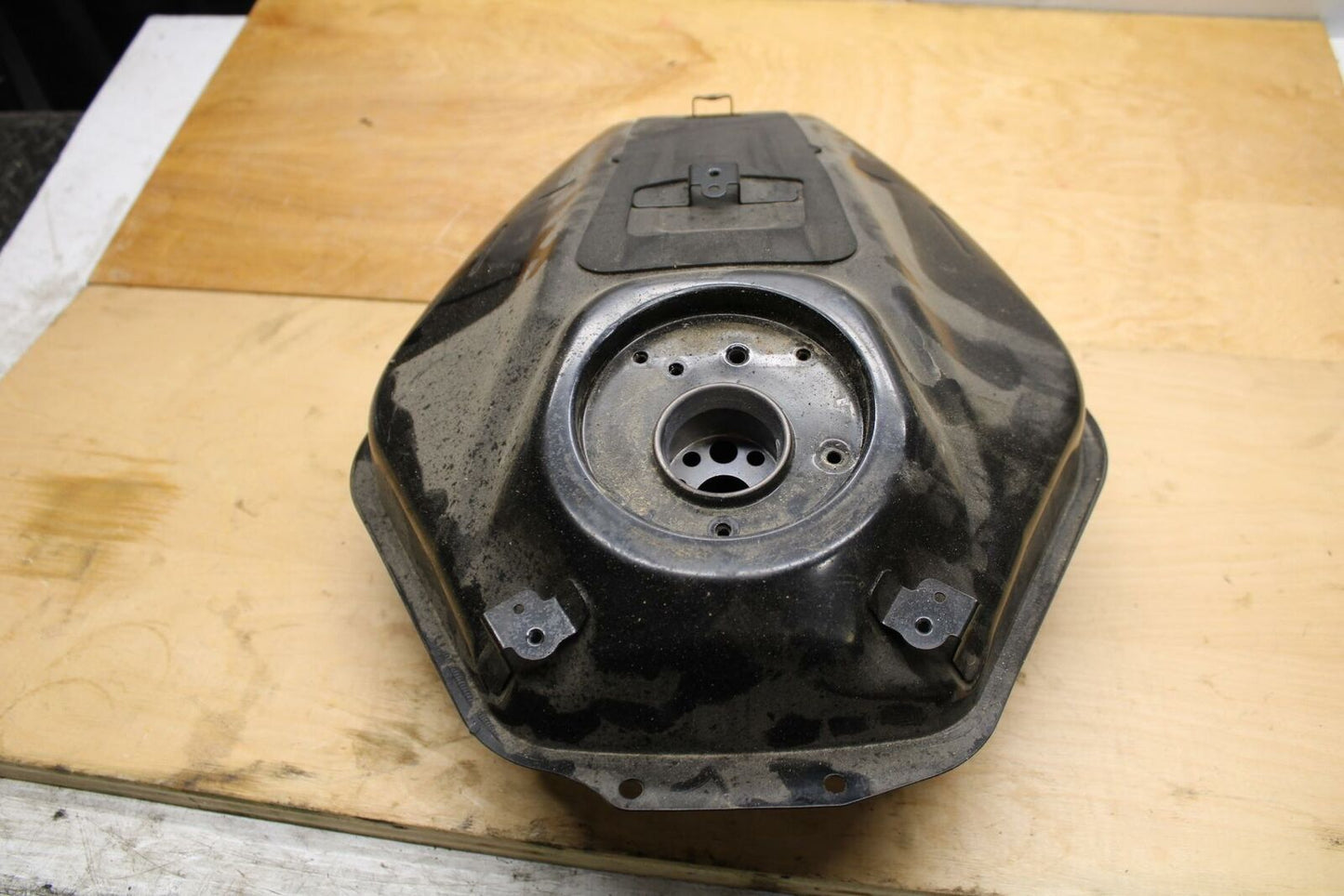 18-21 YAMAHA XSR700 GAS TANK FUEL CELL PETROL RESERVOIR BB323