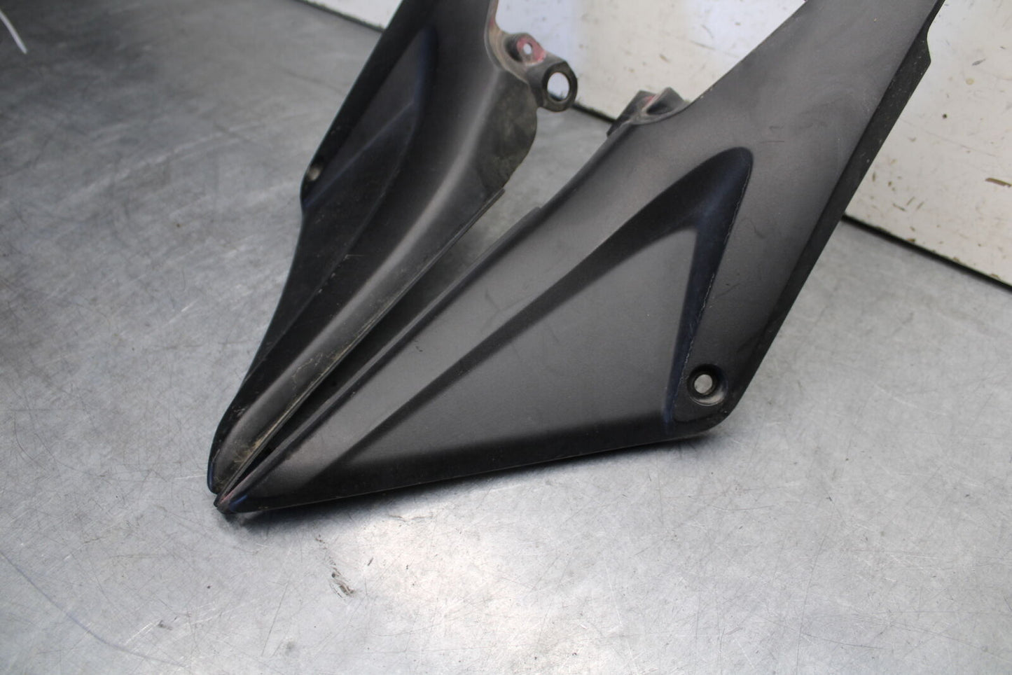05-06 HONDA CBR600RR RIGHT LEFT FRONT SIDE SEAT PANELS TRIMS COWLS  BB655