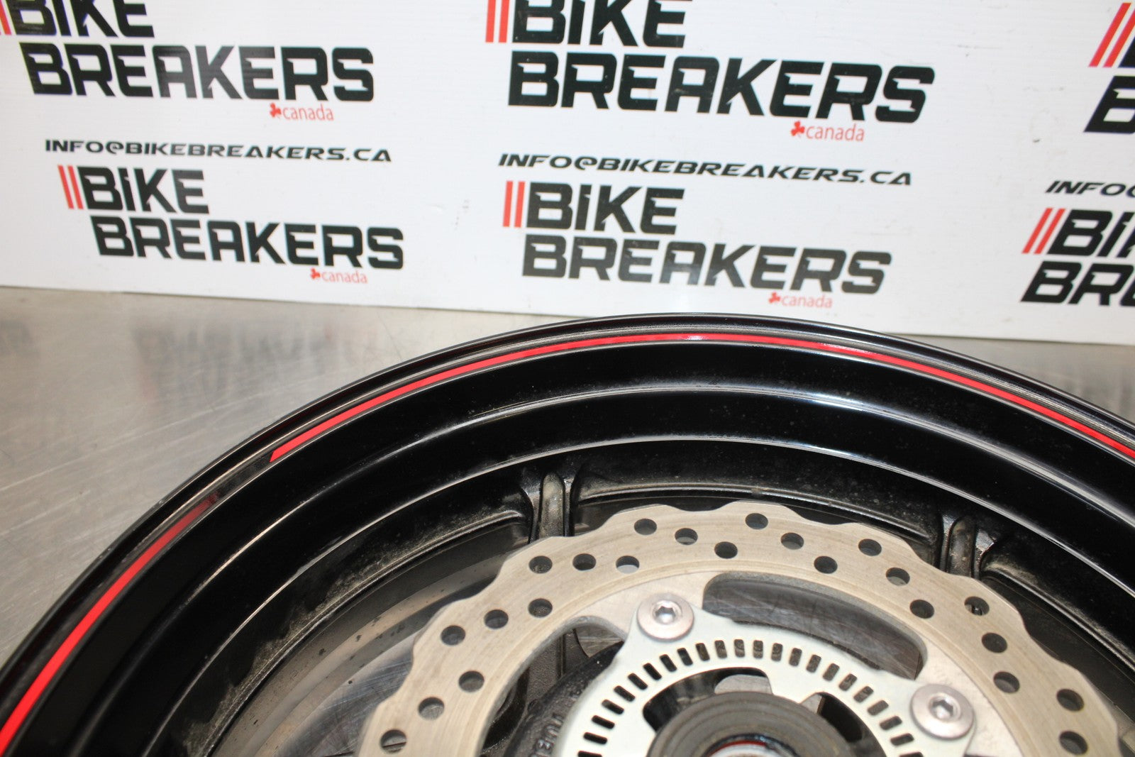 21-23 KAWASAKI NINJA ZX6R REAR WHEEL BACK RIM & ROTOR BB179