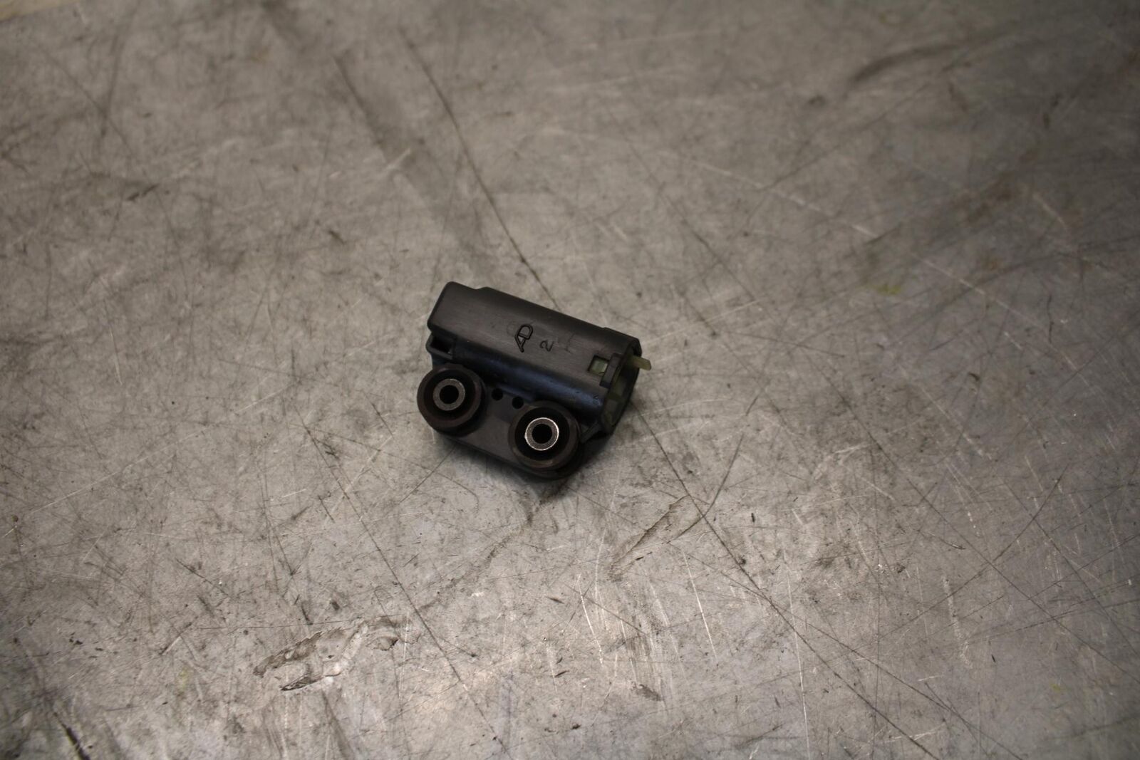 2009 Yamaha YZF R6 TIP OVER BANK ANGLE CRASH SENSOR SWITCH  5PS-82576-01-00 BB53