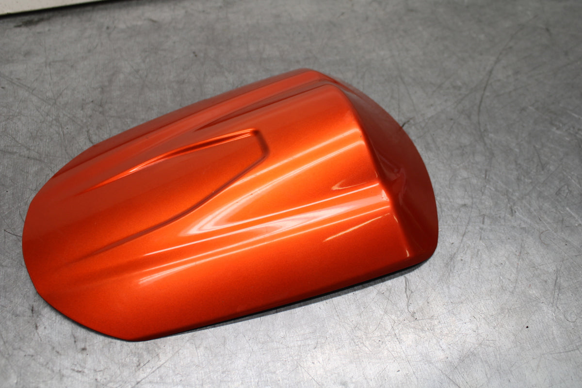 08-10 SUZUKI GSXR600 REAR BACK SEAT SOLO COWL FAIRING COVER BB92