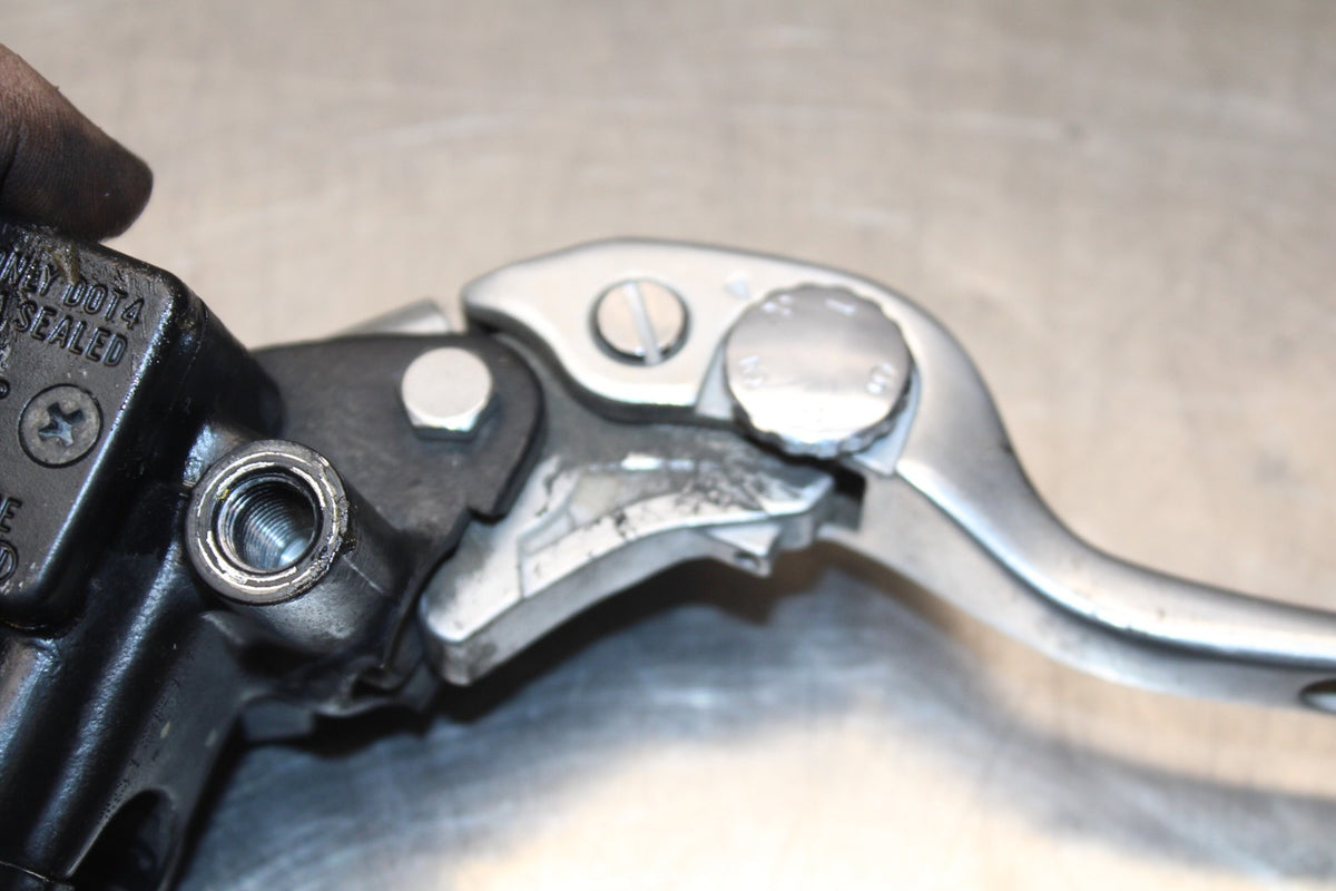 18 HONDA CB500F FRONT BRAKE MASTER CYLINDER w/ LEVER BB861