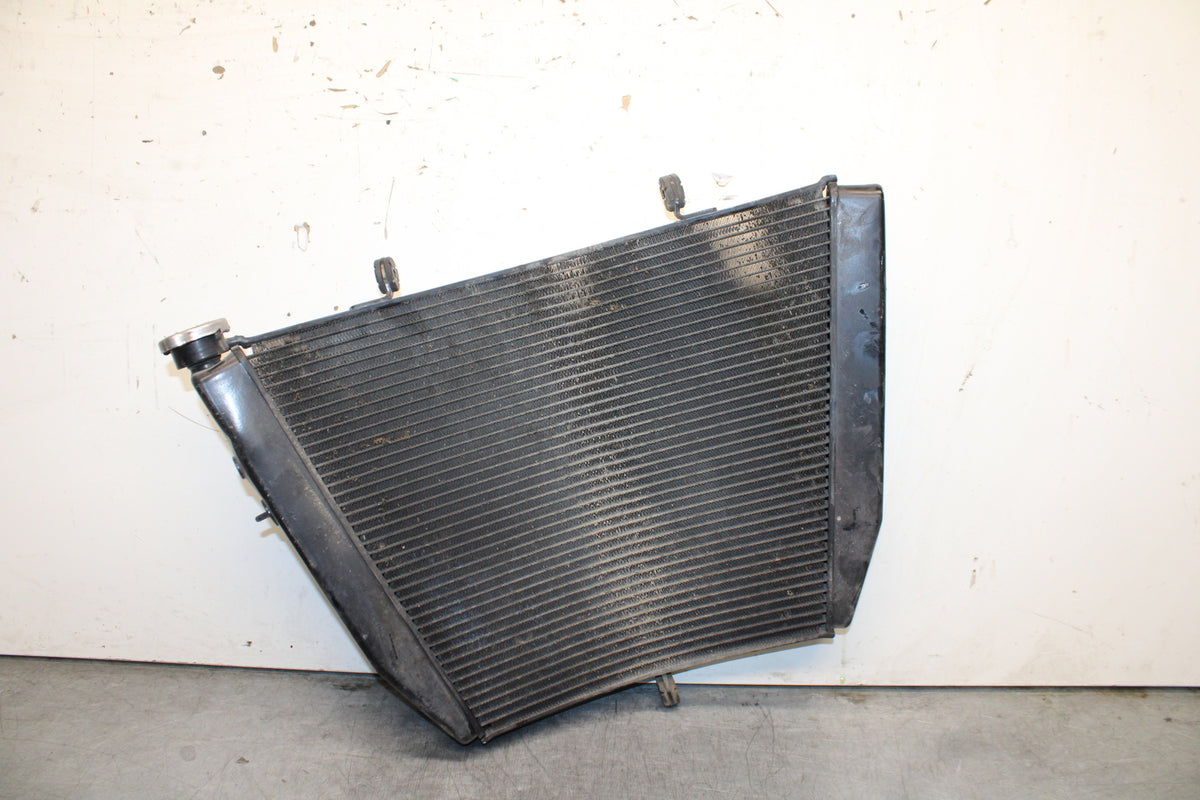 08-10 SUZUKI GSXR 600 ENGINE RADIATOR MOTOR COOLER COOLING RADIATER BB753