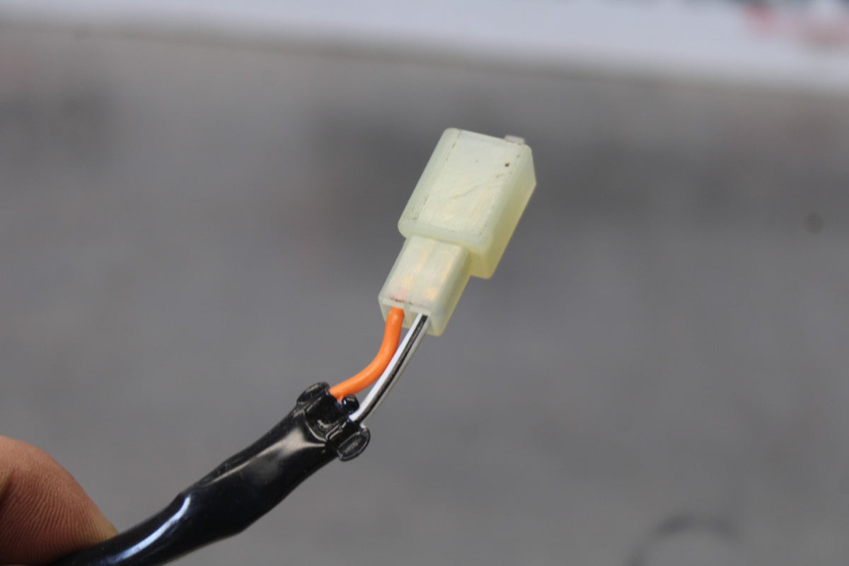 11-26 SUZUKI GSXR750 REAR BACK BRAKE SENSOR BB882