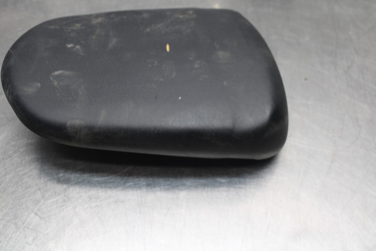 08-09 SUZUKI GSXR750 REAR BACK PASSENGER TANDEM SEAT PAD SADDLE PILLION BB854