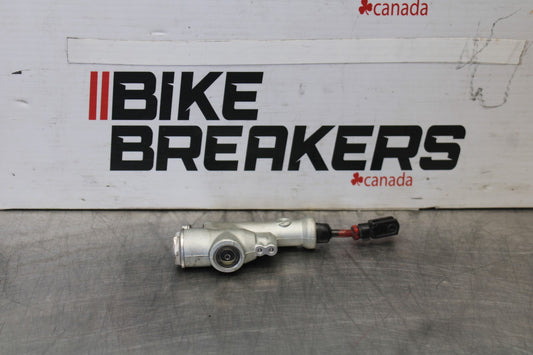 16 APRILIA TUONO V4 1100 REAR BACK BRAKE MASTER CYLINDER BB905