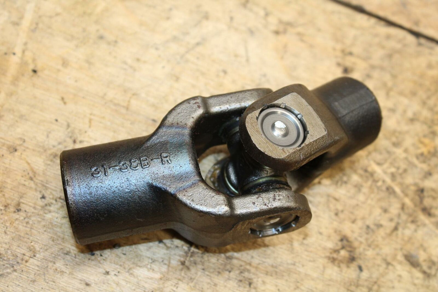 05-09 SUZUKI BOULEVARD C90 U UNIVERSAL JOINT GEAR BB332