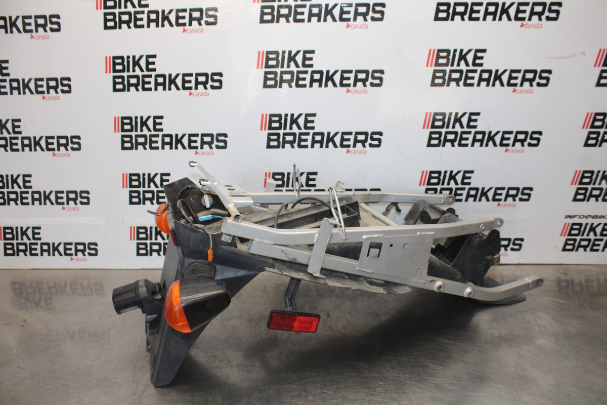 98-05 HONDA SUPER HAWK 1000 VTR1000F REAR SUBFRAME BACK SUB FRAME BB924